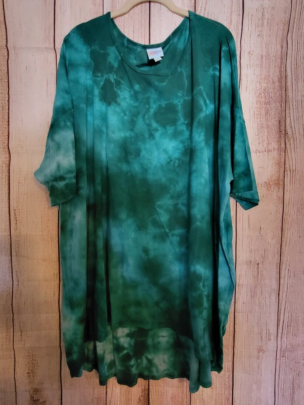 LuLaRoe Irma tshirt